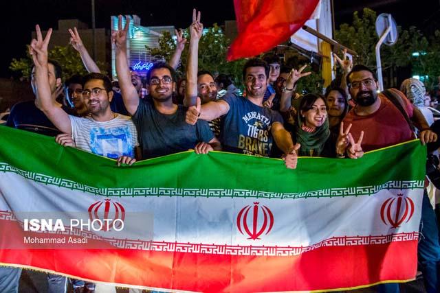 تصاویر شادی مردم پس از بازی ایران و مراکش,عکس های شادی مردم پس از برد ایران مقابل مراکش,عکس مردم ایران پس از پیروزی تیم ملی در جام جهانی