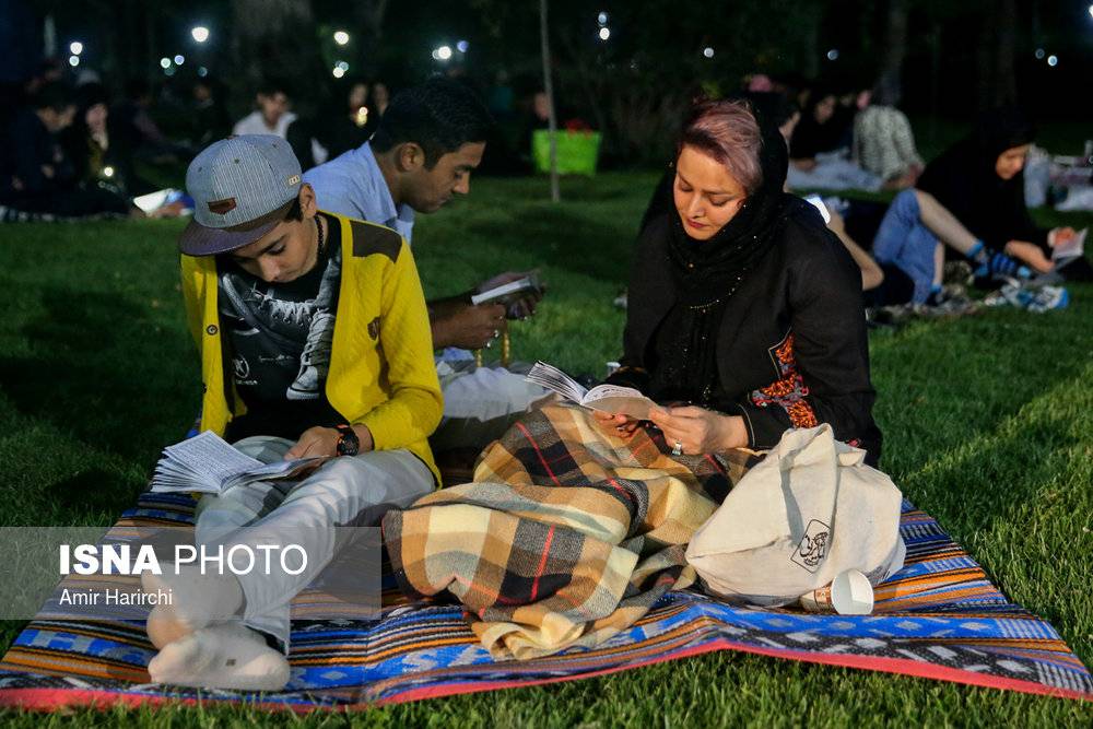 تصاویر شب های قدر بیست‌ویکم ماه مبارک رمضان,عکس های لیالی قدر در استان ها,تصاویرمراسم احیای شب قدر