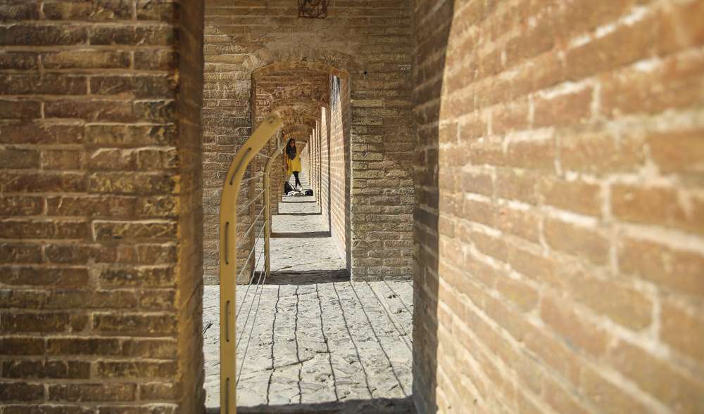 تصاویر نرده‌کشی پل تاریخی سی و سه پل,عکس های نمای جدید سی و سه پل,تصاویرنرده‌کشی رواق‌های سی وسه پل اصفهان