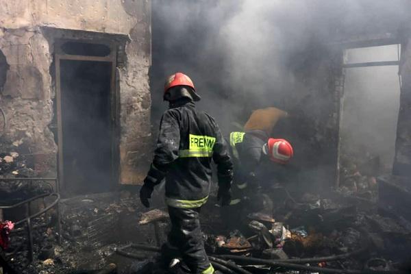 آتش سوزی منزلی مسکونی در آبادان,اخبار حوادث,خبرهای حوادث,حوادث امروز