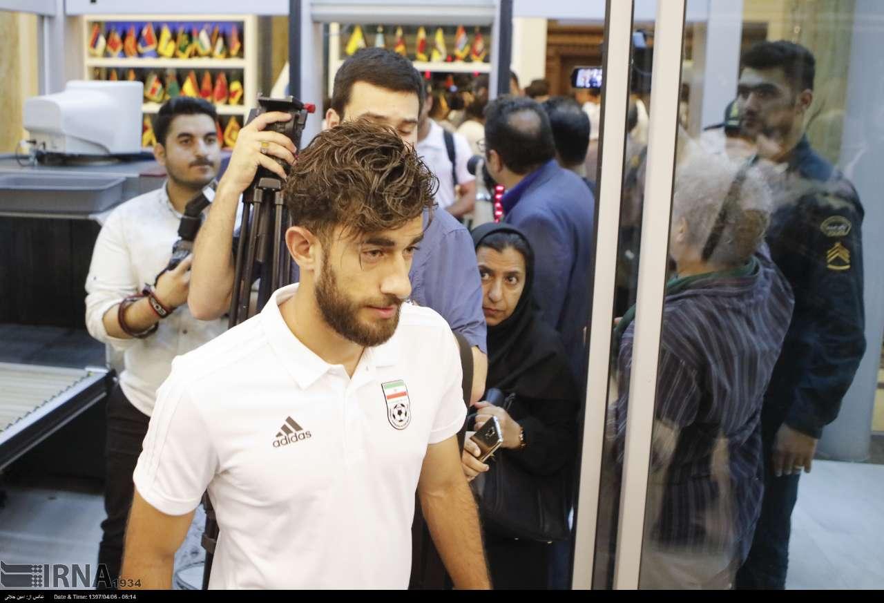 عکس بازگشت تیم ملی فوتبال ایران،تصاویر بازگشت تیم ملی فوتبال ایران,عکس بازگشت تیم ملی فوتبال ایران از روسیه