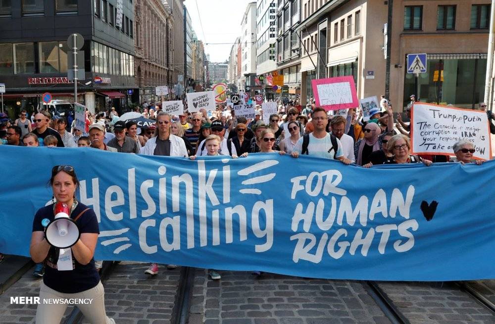 عکس تظاهرات در هلسینکی,تصاویرتظاهرات در هلسینکی,عکس تظاهرات قبل از دیدار ترامپ و پوتین