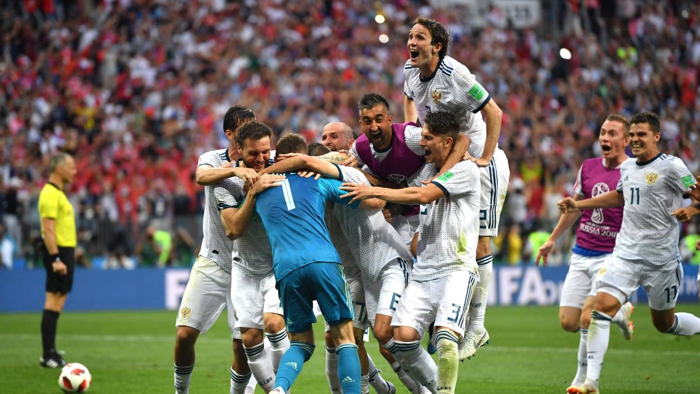 تصاویر دیدار اسپانیا و روسیه,عکس های بازی اسپانیا و روسیه,عکس بازی اسپانیا و روسیه در جام جهانی