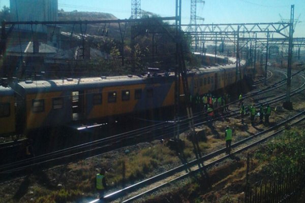 برخورد دو قطار در آفریقای‌جنوبی,اخبار حوادث,خبرهای حوادث,حوادث