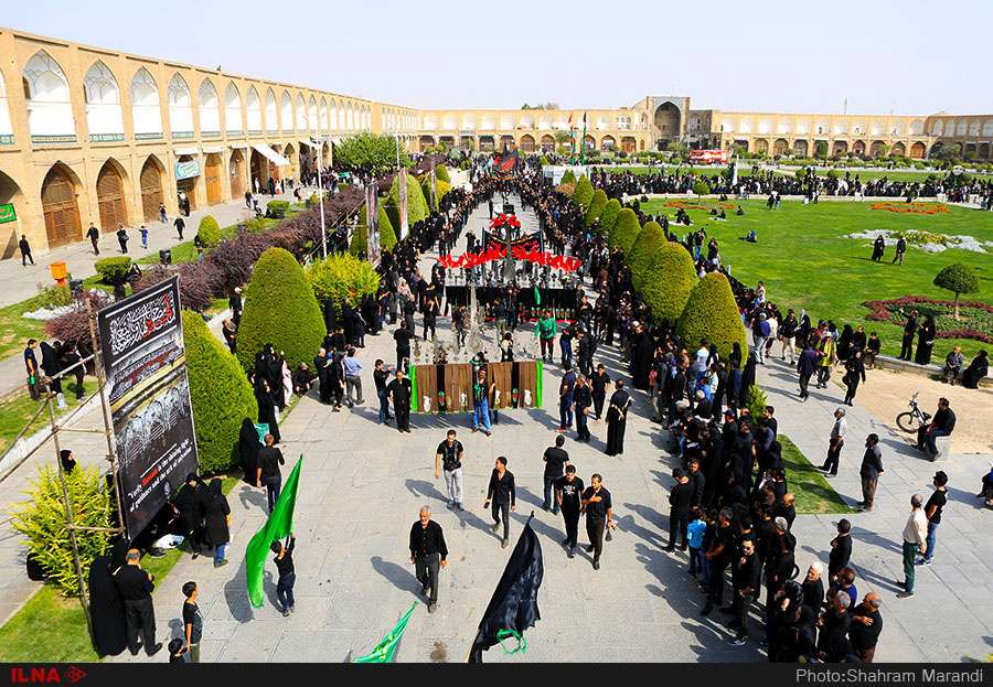تصاویر مراسم عاشورا در اصفهان,عکس های مراسم عزاداری عاشورا در نقش جهان,عکس مراسم عاشورای حسینی در اصفهان