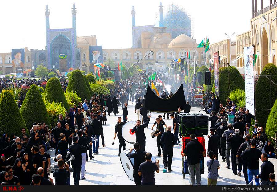 تصاویر مراسم عاشورا در اصفهان,عکس های مراسم عزاداری عاشورا در نقش جهان,عکس مراسم عاشورای حسینی در اصفهان