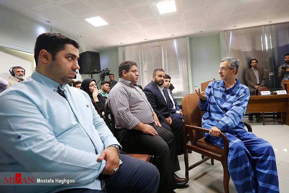 تصاویر جلسه دادگاه مشایی,تصاویردومین جلسه دادگاه اسفندیار رحیم مشایی,تصاویرتلاش مشایی برای بر هم زدن دادگاه