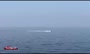 لحظه نزدیک شدن قایق‌های تندرو ایران به ناو آمریکایی در خلیج فارس