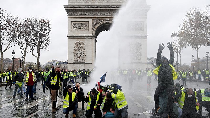 جلیقه زردها و گردشگری پاریس,اخبار اجتماعی,خبرهای اجتماعی,محیط زیست