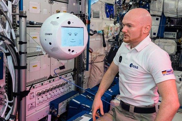 حرف زدن ربات پرنده ایستگاه فضایی,اخبار علمی,خبرهای علمی,نجوم و فضا