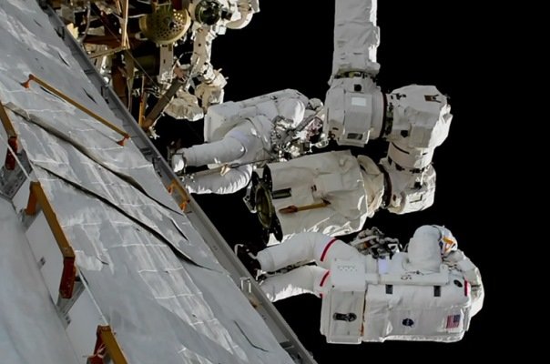 بررسی نشتی ایستگاه فضایی بین المللی,اخبار علمی,خبرهای علمی,نجوم و فضا