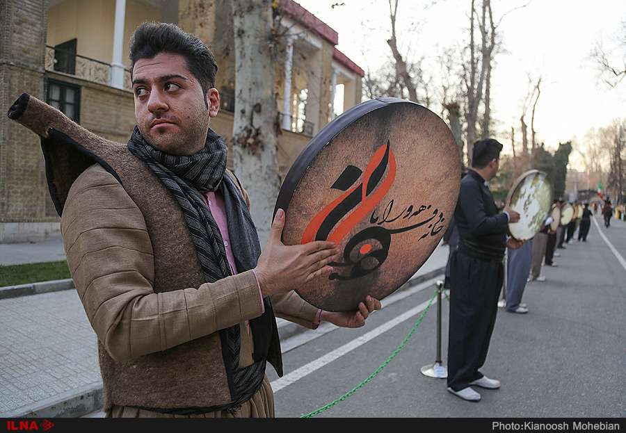 تصاویر جشنواره شکرگزاری انار در تهران,عکسهای جشنواره شکرگزاری انار,تصاویر جشنواره انار اورامانات کرمانشاه