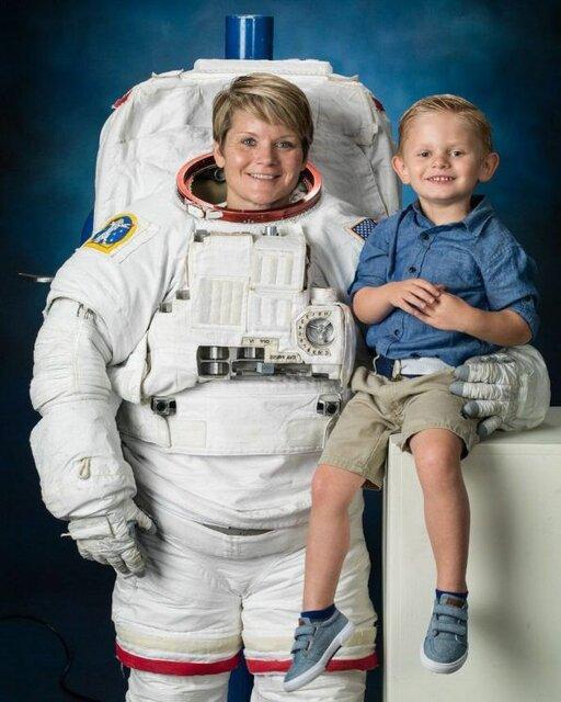 آنه مکلین و پسرش,اخبار علمی,خبرهای علمی,نجوم و فضا