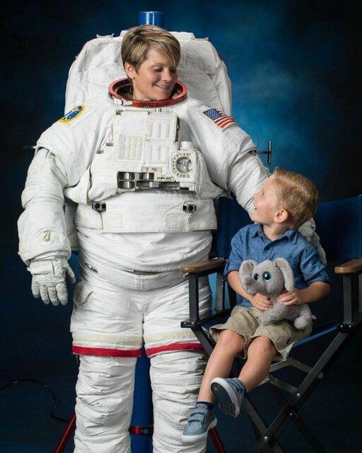 آنه مکلین و پسرش,اخبار علمی,خبرهای علمی,نجوم و فضا