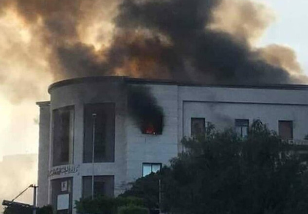 حمله انتحاری به وزارت خارجه لیبی,اخبار سیاسی,خبرهای سیاسی,اخبار بین الملل
