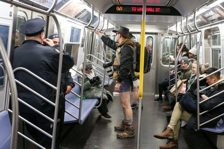 روز جهانی بدون شلوار در مترو,اخبار جالب,خبرهای جالب,خواندنی ها و دیدنی ها