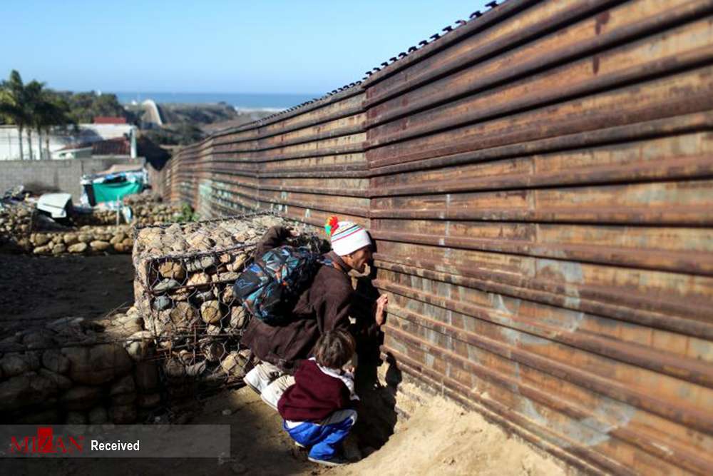 عکس مهاجران آمریکا,تصاویررد شدن مهاجران از حصار مرزی آمریکا,عکس رد شدن مهاجران از حصار مرزی آمریکا