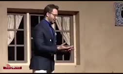 ‏لحظه خواندن شعر آقای حکایتی توسط میهمانان جشنواره بین‌المللی قصه‌گویی در زمان ورود بهرام شاه‌محمدلو 