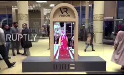 ویدئو/ محو کردن زنان مدل در شو لباس در ایران