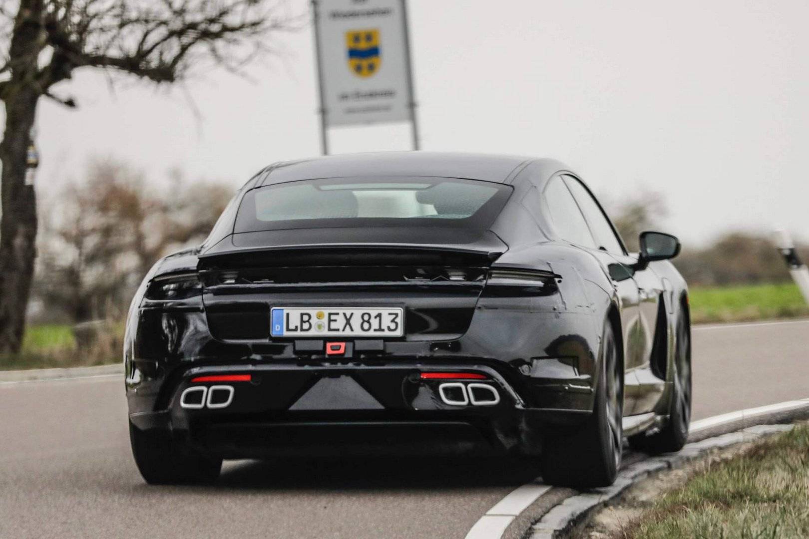 پورشه تایکان,اخبار خودرو,خبرهای خودرو,مقایسه خودرو