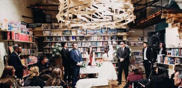 مراسم ازدواج در کتابخانه,اخبار جالب,خبرهای جالب,خواندنی ها و دیدنی ها