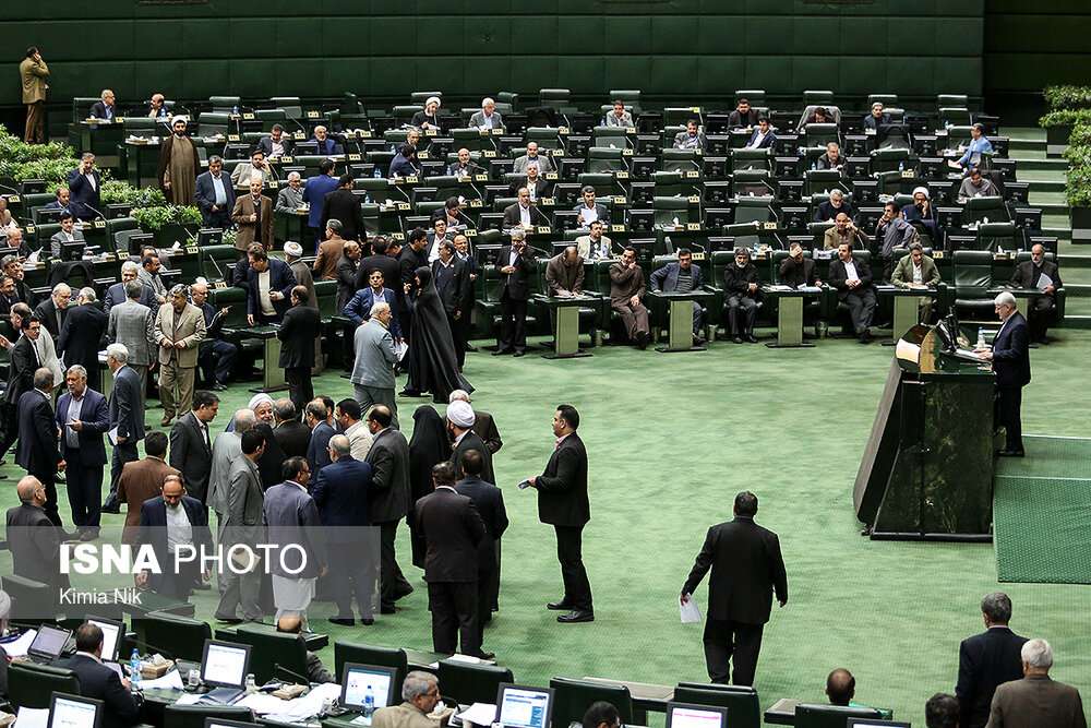 تصاویر جلسه رای اعتماد سعید نمکی,عکسهای رای اعتماد وزیر پیشنهادی بهداشت,عکس های روحانی در جلسه وزیر پیشنهادی بهداشت
