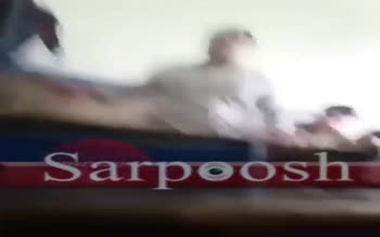 فیلم جنجالی لحظه درگیری معلم و دانش آموز در مدرسه پسرانه فیلم جنجالی لحظه درگیری معلم و دانش آموز در مدرسه پسرانه