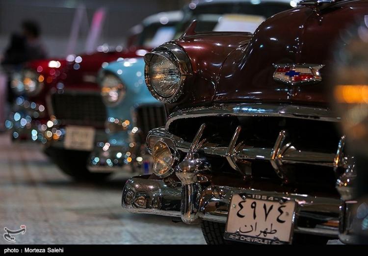 تصاویر نمایشگاه خودروهای کلاسیک در اصفهان,عکس های نمایشگاه خودروهای مدرن در اصفهان,تصاویر نمایشگاه ماشین در اصفهان