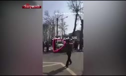 ویدئو/ برخورد محافظان روحانی با یک شهروند