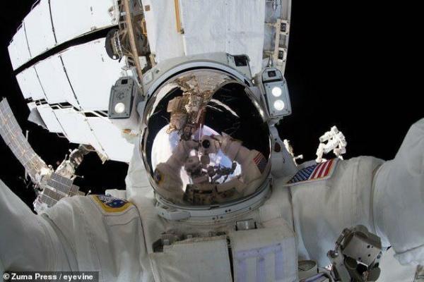 تصاویر سلفی فضانوران تصاویر سلفی فضانوران,اخبار علمی,خبرهای علمی,نجوم و فضا