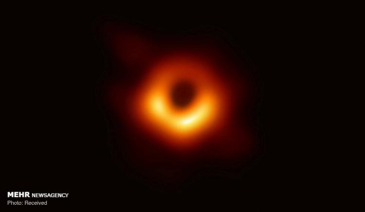 تصاویر سیاه چاله های غول پیکر‎,عکس های سیاه چاله های فضایی,تصاویری از سیاه چاله فضایی