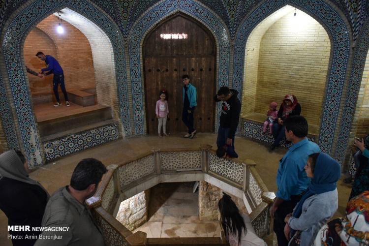 تصاویر بزرگداشت سعدی در شیراز,عکس های بزرگداشت سعدی در شیراز,تصاویری از حضور مردم در روز بزرگداشت سعدی در شیراز
