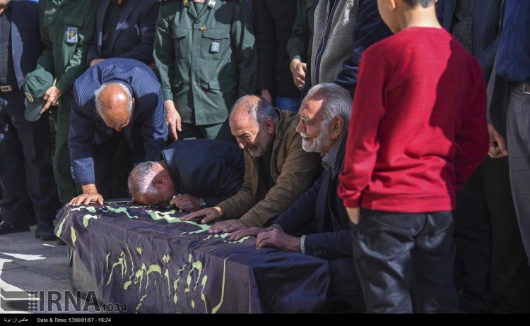تصاویر تشییع جانباختگان سیل شیراز,عکس های تشییع جانباختگان سیل شیراز,تصاویر تشییع جنازه کشته شدگان سیل در شیراز