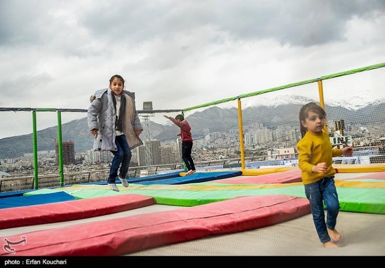 تصاویر مسافرین نوروزی در برج میلاد,عکس های مسافرین نوروزی در برج میلاد,عکس های مسافران نوروزی در تهران