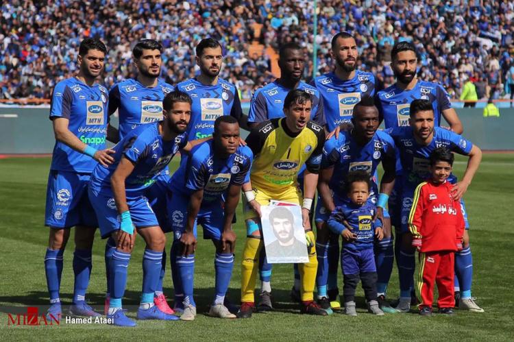 تصاویر دیدار پرسپولیس و استقلال تصاویر دیدار پرسپولیس و استقلال,عکس های دیدار استقلال و پرسپولیس در دربی 89,تصاویری از دربی 89