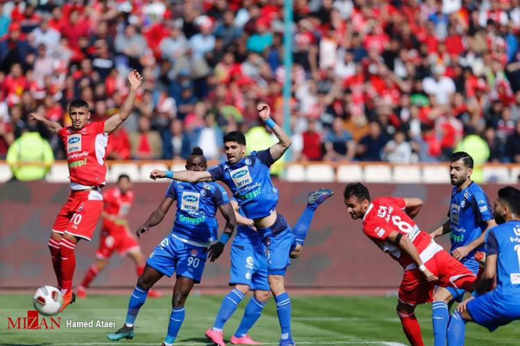 تصاویر دیدار پرسپولیس و استقلال تصاویر دیدار پرسپولیس و استقلال,عکس های دیدار استقلال و پرسپولیس در دربی 89,تصاویری از دربی 89