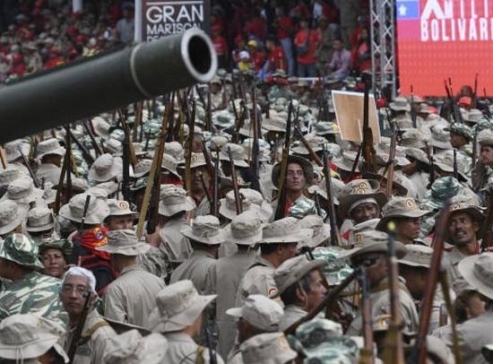 troops-military-venezuela9801260011.jpg