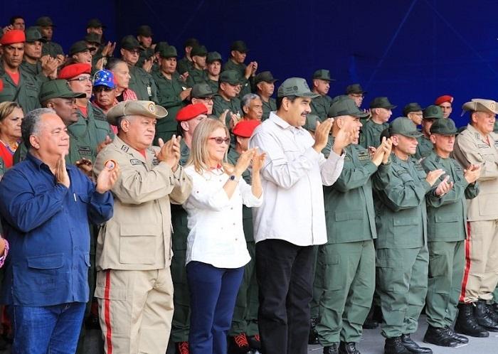 troops-military-venezuela980126008.jpg