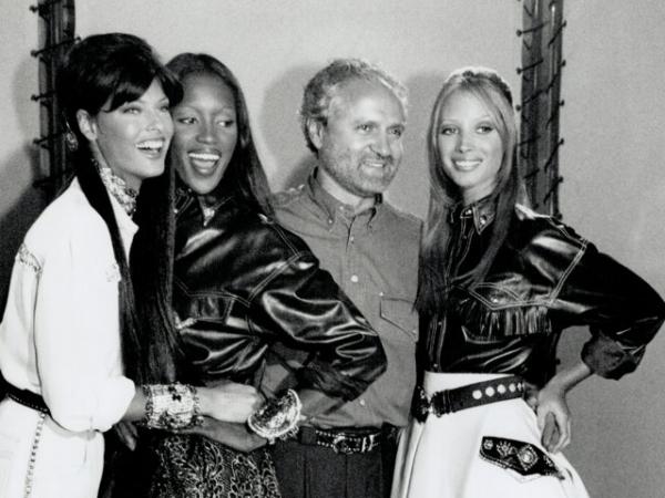 جیانی ورساچه و دوناتلا ورساچه جیانی ورساچه و دوناتلا ورساچه,اخبار هنرمندان,خبرهای هنرمندان,اخبار بازیگران