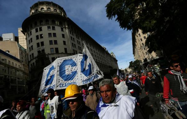 تجمعات در آرژانتین,کار و کارگر,اخبار کار و کارگر,اعتراض کارگران