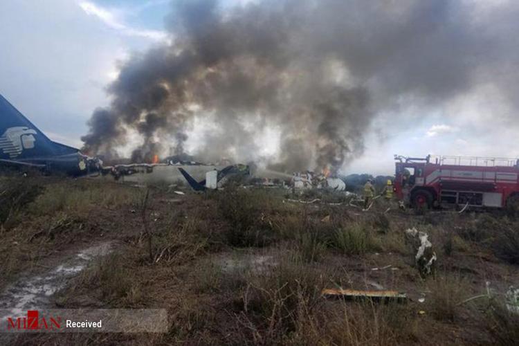 تصاویر سقوط هواپیمای مسافربری در مکزیک, عکس های سقوط هواپیمای مسافربری,تصاویرسقوط هواپیمای مسافربری