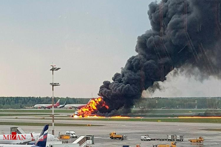 تصاویر آتش سوزی هواپیما,عکس های آتش سوزی هواپیما,تصاویر آتش سوزی هواپیما در مسکو