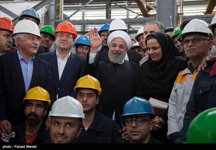 تصاویر سفر حسن روحانی به کرمانشاه,عکس های حسن روحانی در کرمانشاه,تصاویری از رئیس جمهور در کارخانه ذوب آهن بیستون