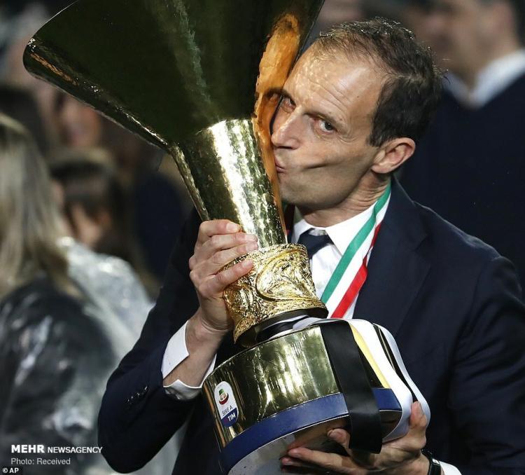 تصاویر جشن قهرمانی یوونتوس،تصاویر قهرمانی یوونتوس در سری آ ایتالیا,عکس های جشن قهرمانی ییونتوس