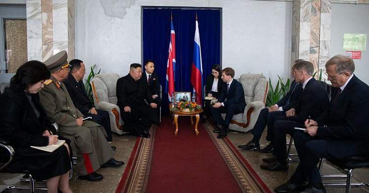 kimjongun-vladimirputin980104013.jpg