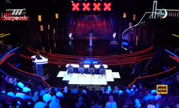 فیلم/ حیرت داوران مسابقه عصرجدید از حرکات پسر ژله‌ای