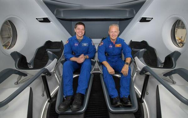 رابرت بنکین و داگلاس هورلی رابرت بنکین و داگلاس هورلی,اخبار علمی,خبرهای علمی,نجوم و فضا