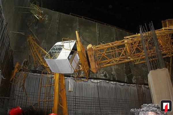 سقوط جرثقیل ساختمانی در ملاصدرای تهران,اخبار حوادث,خبرهای حوادث,حوادث امروز