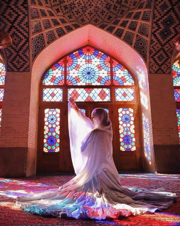 تصاویر آیدا محرموویچ,عکس های مدل زیباروی اروپایی در اماکن توریستی ایران,تصاویر اماکن دیدنی