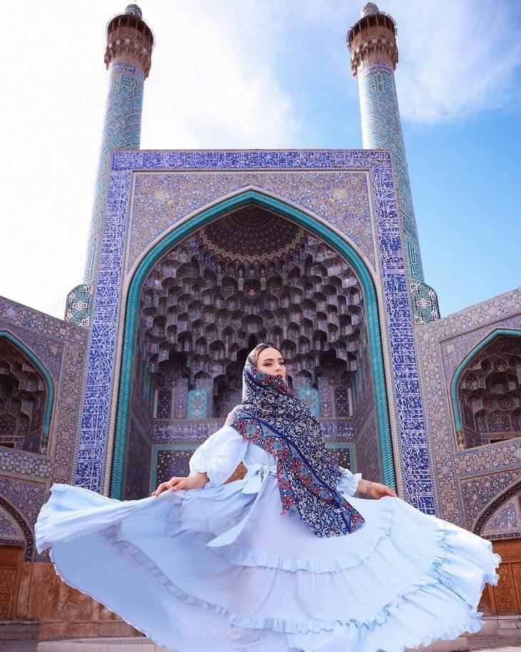 تصاویر آیدا محرموویچ,عکس های مدل زیباروی اروپایی در اماکن توریستی ایران,تصاویر اماکن دیدنی